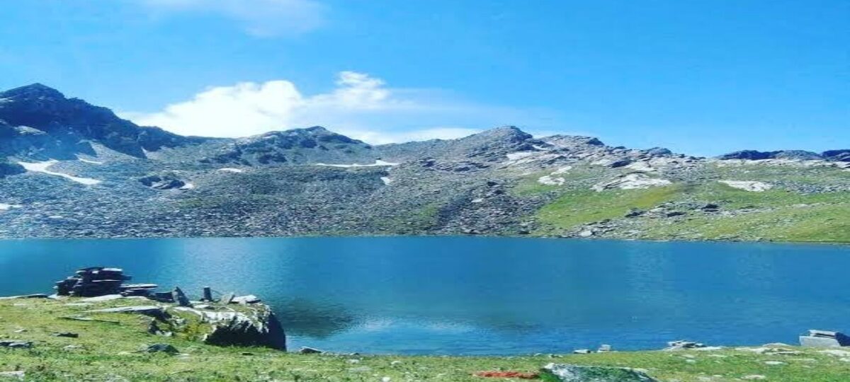 Baraadsar Lake